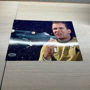 William Shatner Captain Kirk Star Trek autographed photo​